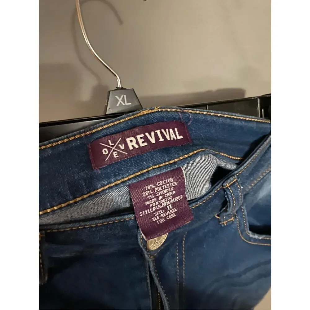 Revival Light Wash Skinny Jeans Size 11 NWOT